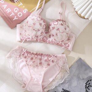 Hearty set ลายสวยสไตล์ญี่ปุ่นเนื้อผ้านิ่ม ทรงล็คเต้ามีผ้าดันทรง มีฟองเสริม ไม่มีโครง